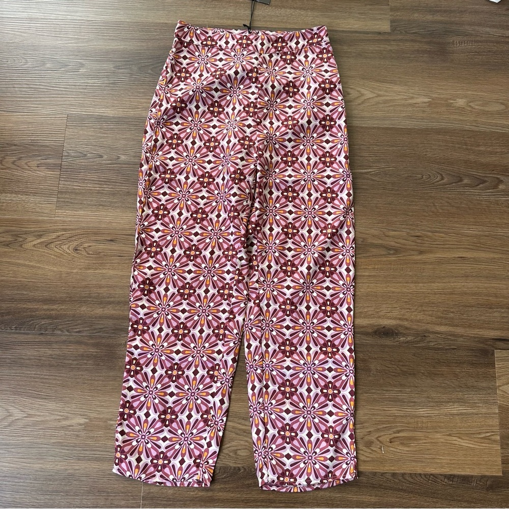 LE LIS Purple Floral Silky Side Zip High Rise Pants Size‎ XS Straight leg NEW
